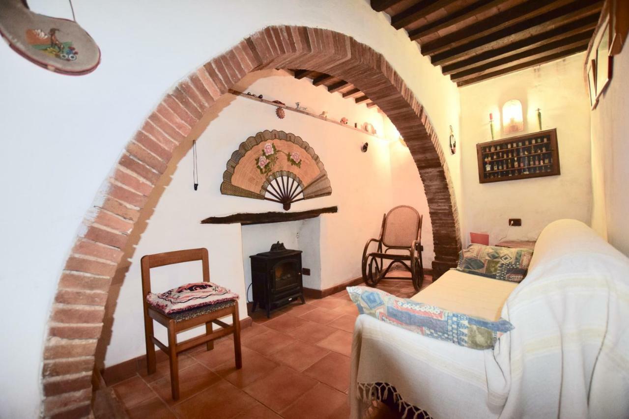 Luciano E Norma House Il Rustico Villa Gerfalco Luaran gambar