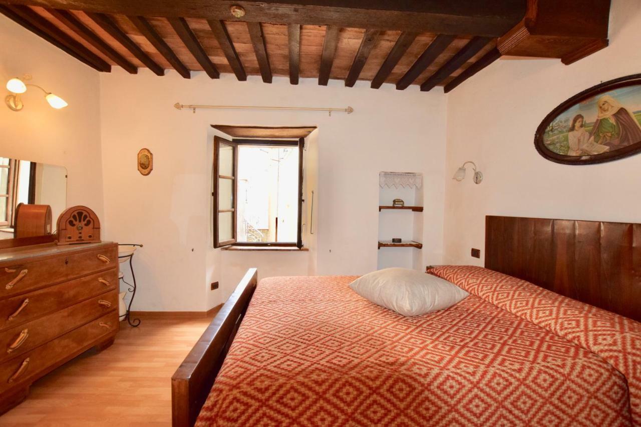 Luciano E Norma House Il Rustico Villa Gerfalco Luaran gambar
